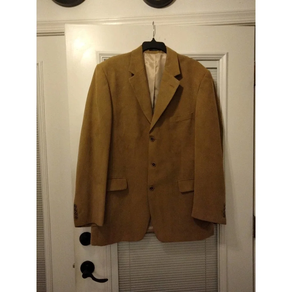 Beige Tan Faux Suede 3 button Men Blazer Size 44 L - Picture 1 of 10
